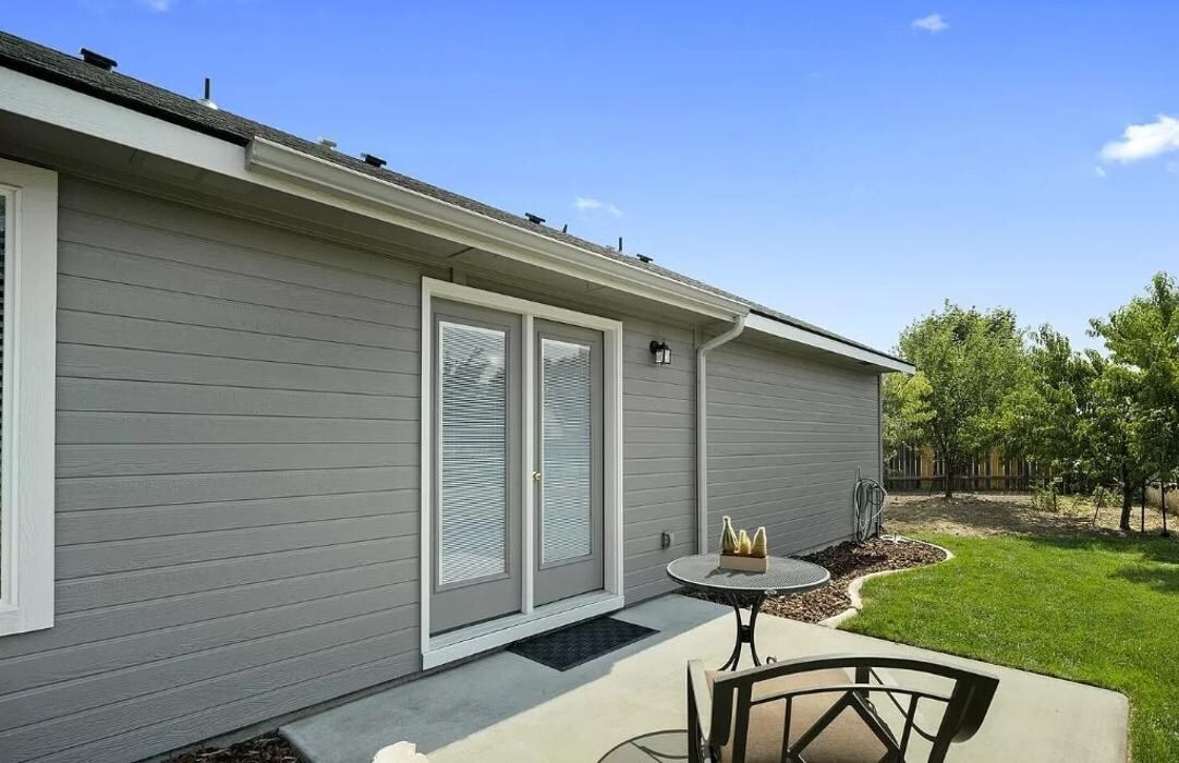 Images Abmont Realty Group