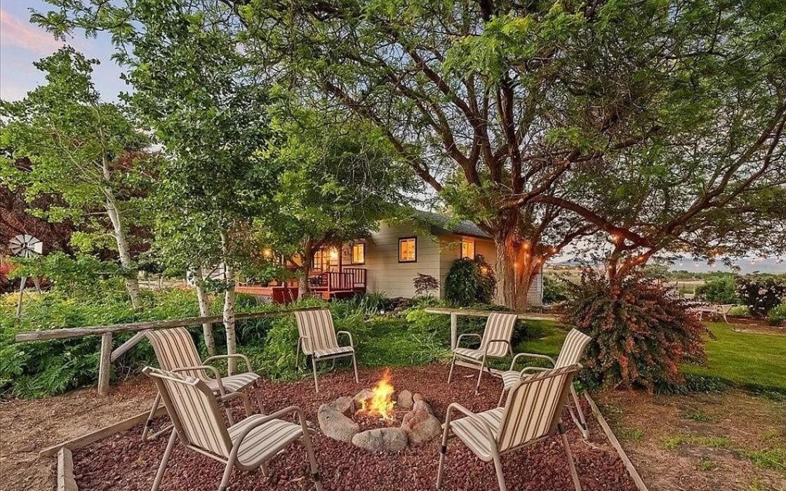 Images Abmont Realty Group