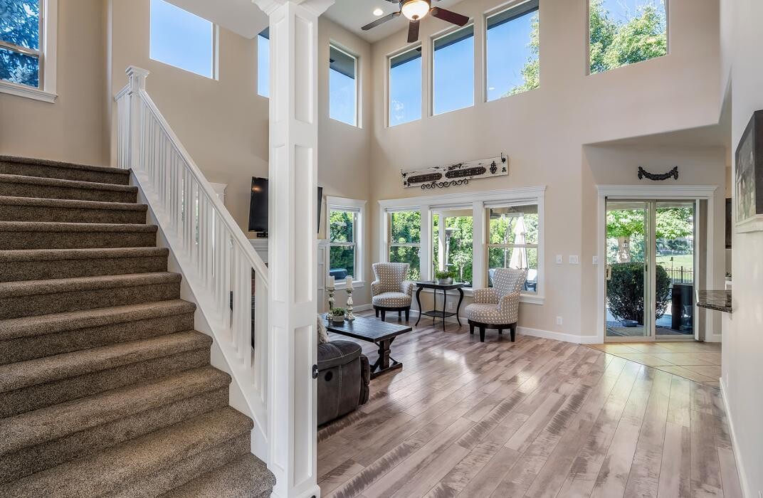 Images Abmont Realty Group