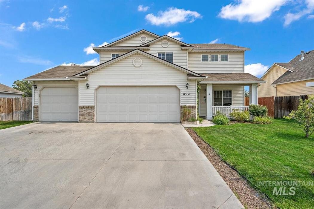 Images Abmont Realty Group
