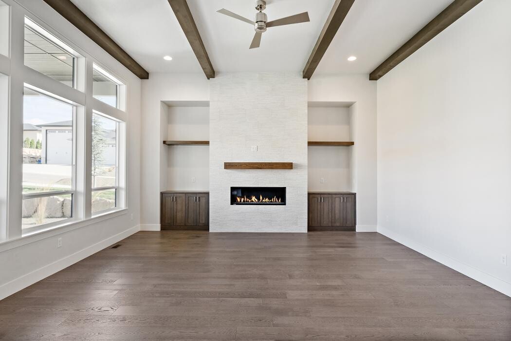 Images Abmont Realty Group