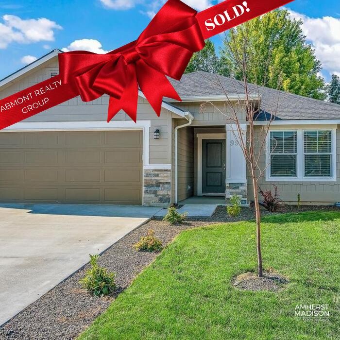Images Abmont Realty Group