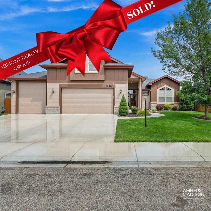 Images Abmont Realty Group