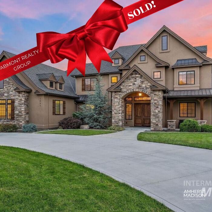 Images Abmont Realty Group