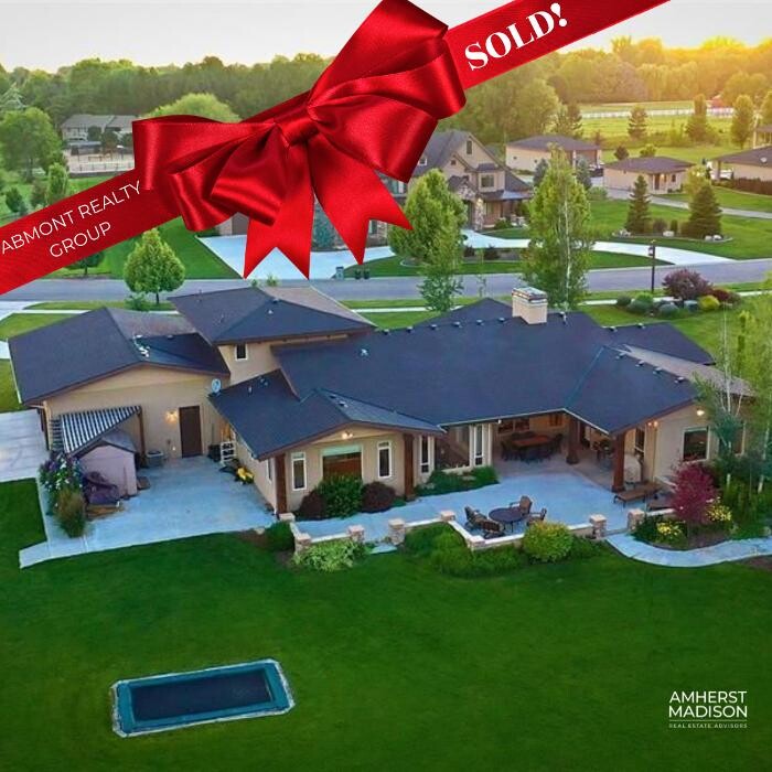 Images Abmont Realty Group