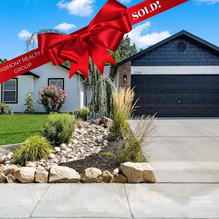 Images Abmont Realty Group