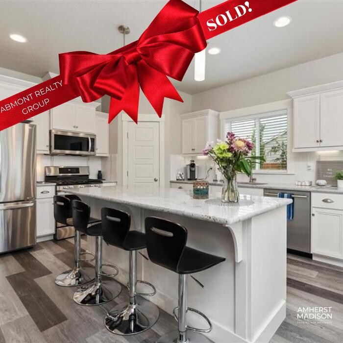 Images Abmont Realty Group