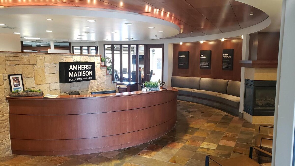 Images Abmont Realty Group