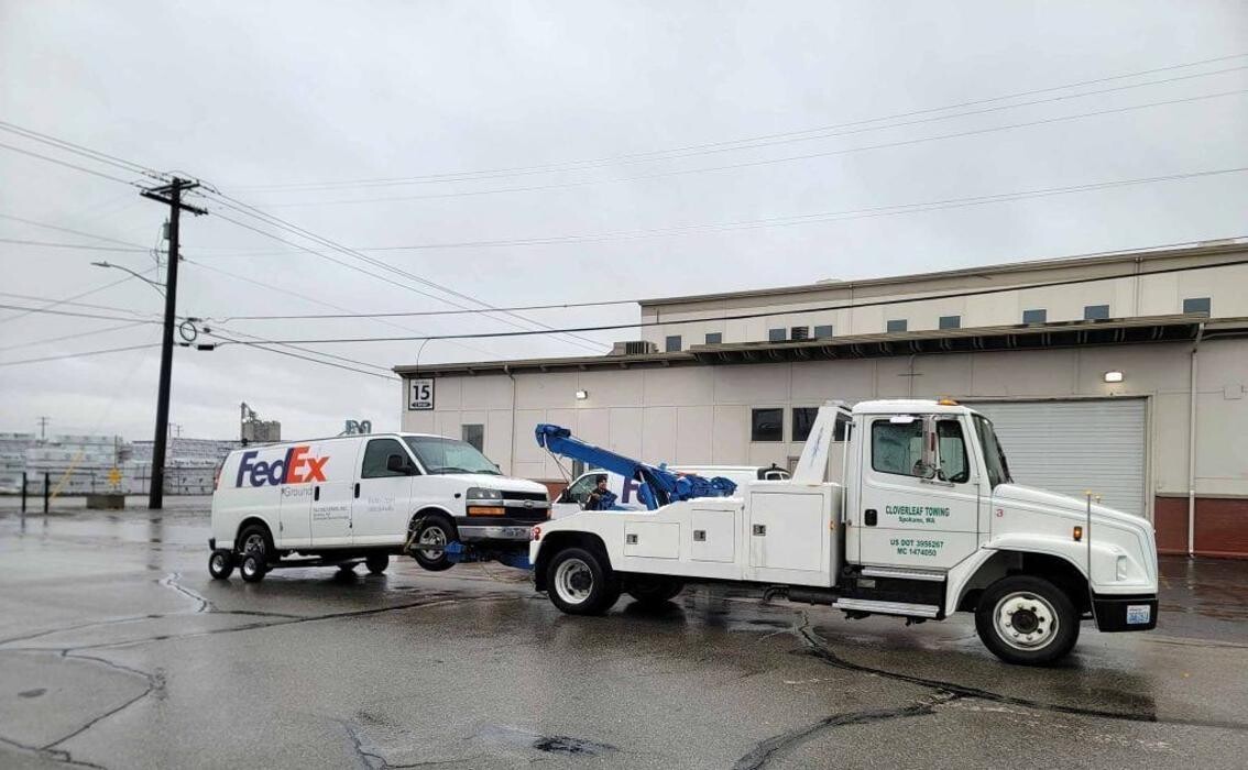 Images Cloverleaf Towing