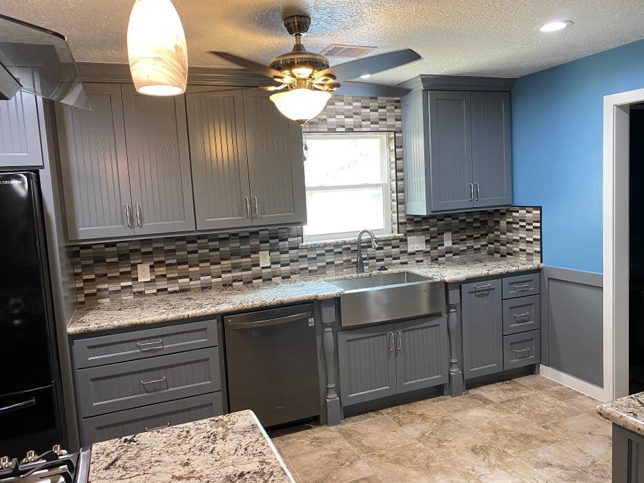 Images Distinguished Designs - General Contractor, Kitchen, & Bathroom Remodeling