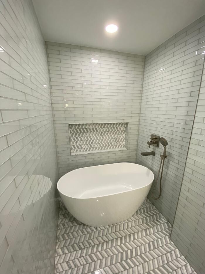 Images Distinguished Designs - General Contractor, Kitchen, & Bathroom Remodeling