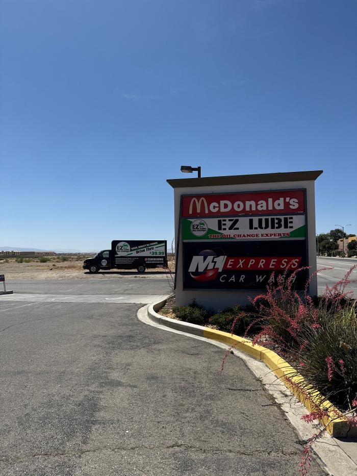 Images EZ Lube Oil Change