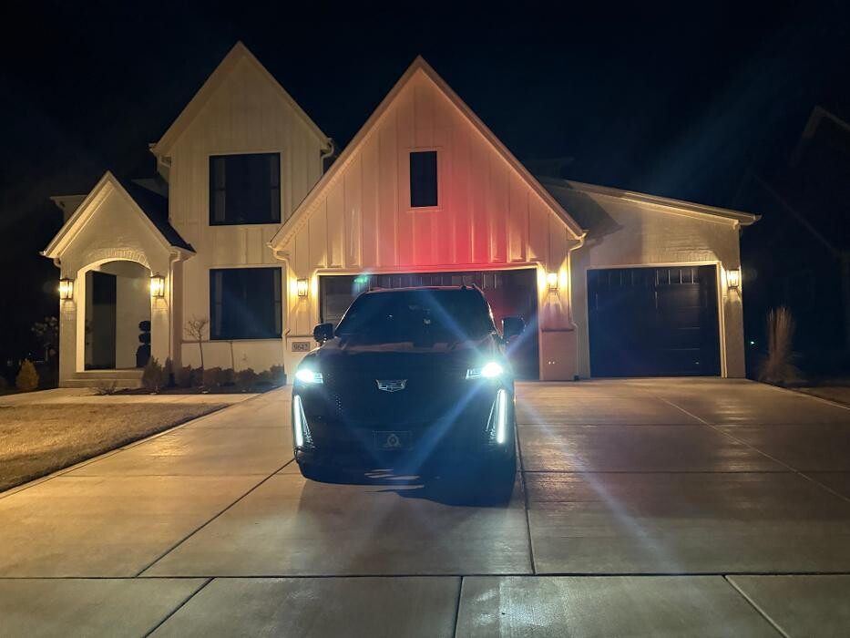 Images Royal Limo Services - Chicago Ohare Executive Limo Service -Chauffeur Services