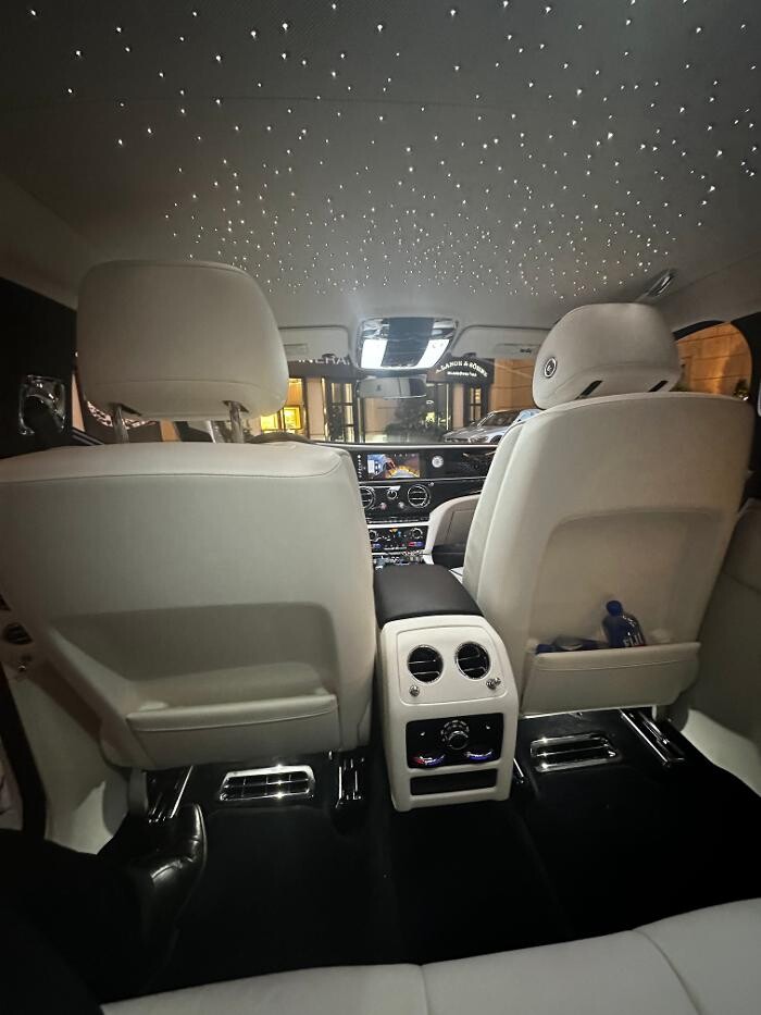Images Royal Limo Services - Chicago Ohare Executive Limo Service -Chauffeur Services