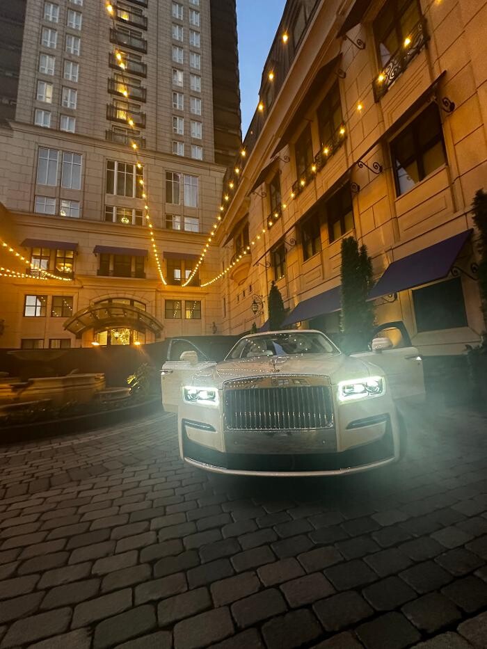Images Royal Limo Services - Chicago Ohare Executive Limo Service -Chauffeur Services