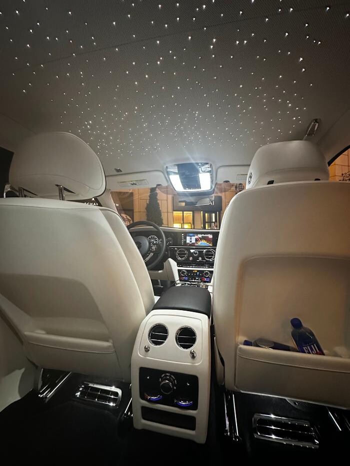 Images Royal Limo Services - Chicago Ohare Executive Limo Service -Chauffeur Services