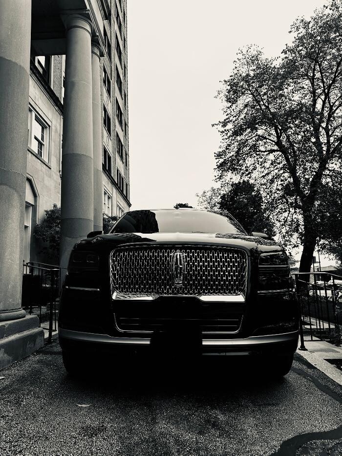 Images Royal Limo Services - Chicago Ohare Executive Limo Service -Chauffeur Services