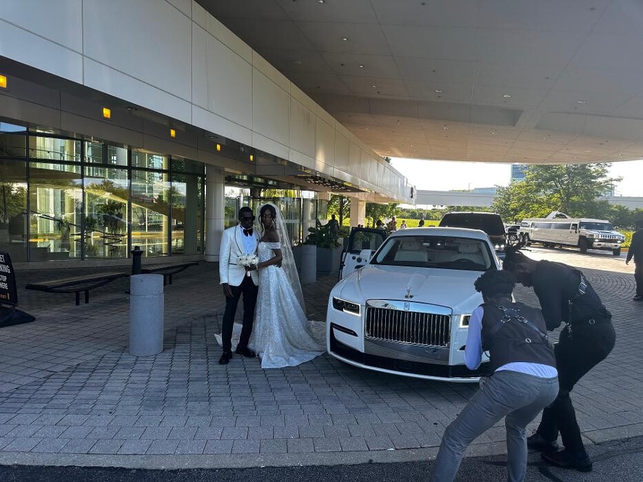 Images Royal Limo Services - Chicago Ohare Executive Limo Service -Chauffeur Services