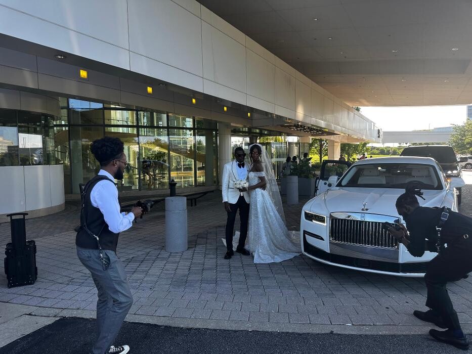 Images Royal Limo Services - Chicago Ohare Executive Limo Service -Chauffeur Services