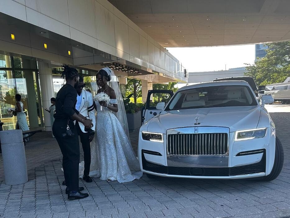 Images Royal Limo Services - Chicago Ohare Executive Limo Service -Chauffeur Services