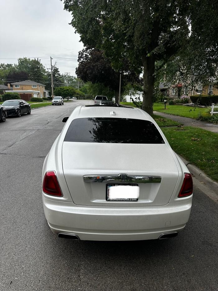 Images Royal Limo Services - Chicago Ohare Executive Limo Service -Chauffeur Services