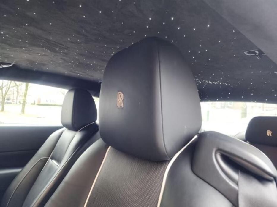 Images Royal Limo Services - Chicago Ohare Executive Limo Service -Chauffeur Services