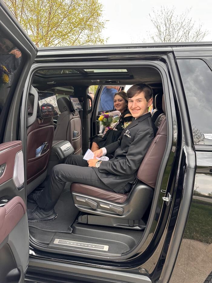 Images Royal Limo Services - Chicago Ohare Executive Limo Service -Chauffeur Services
