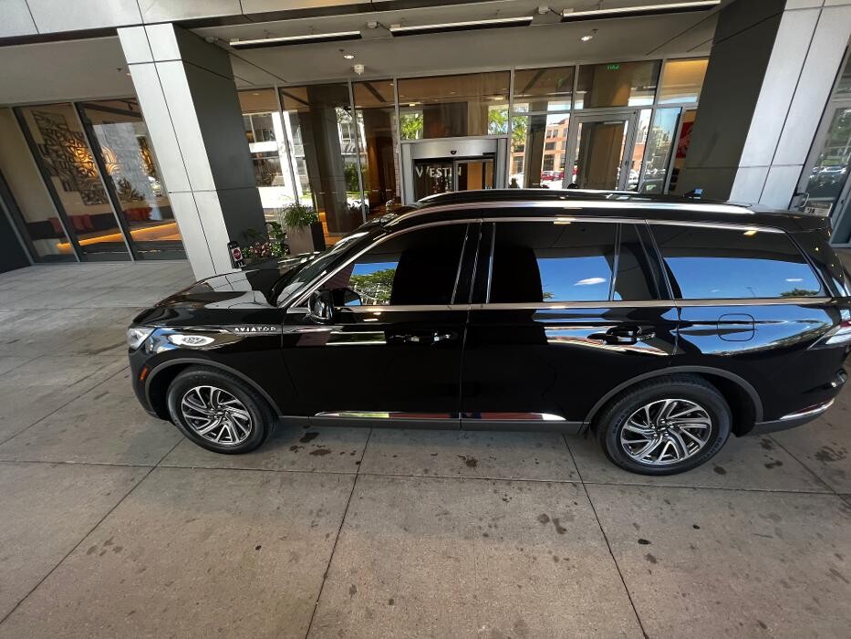 Images Royal Limo Services - Chicago Ohare Executive Limo Service -Chauffeur Services