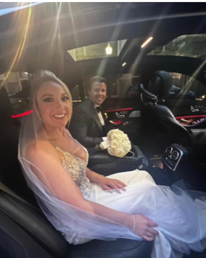 Images Royal Limo Services - Chicago Ohare Executive Limo Service -Chauffeur Services
