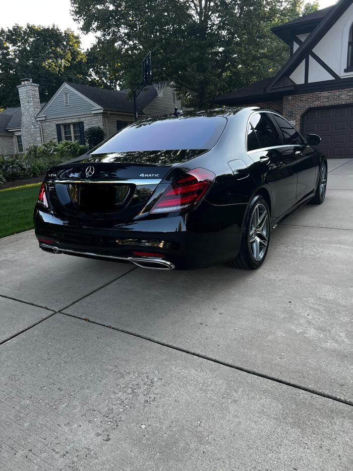 Images Royal Limo Services - Chicago Ohare Executive Limo Service -Chauffeur Services