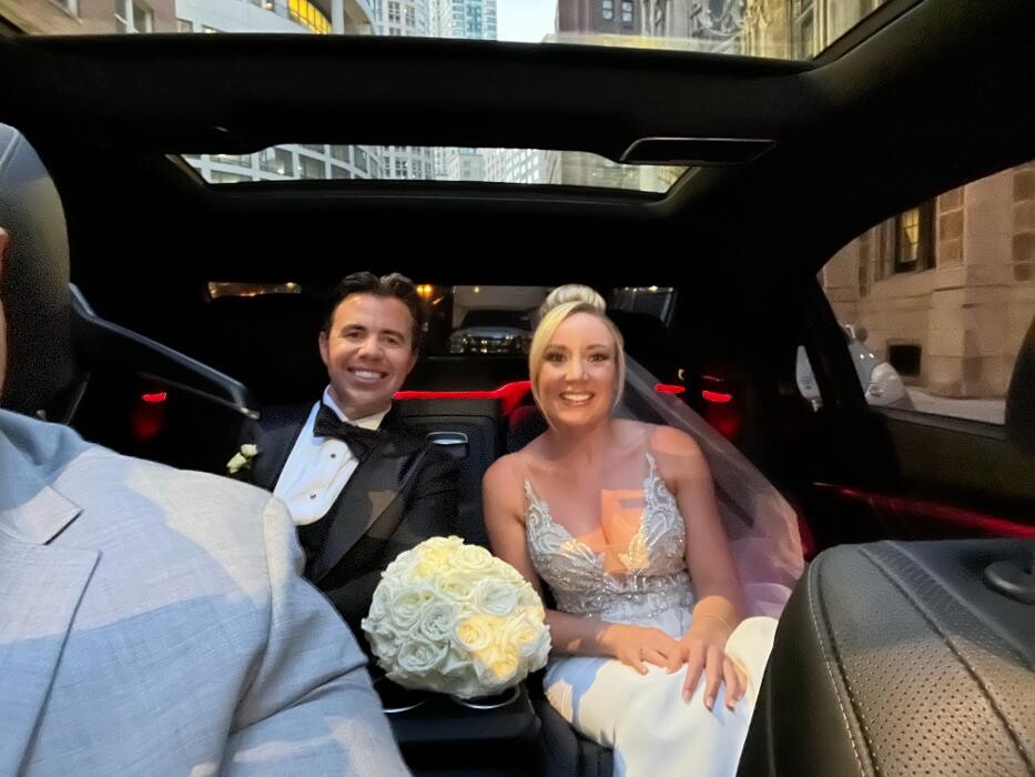Images Royal Limo Services - Chicago Ohare Executive Limo Service -Chauffeur Services