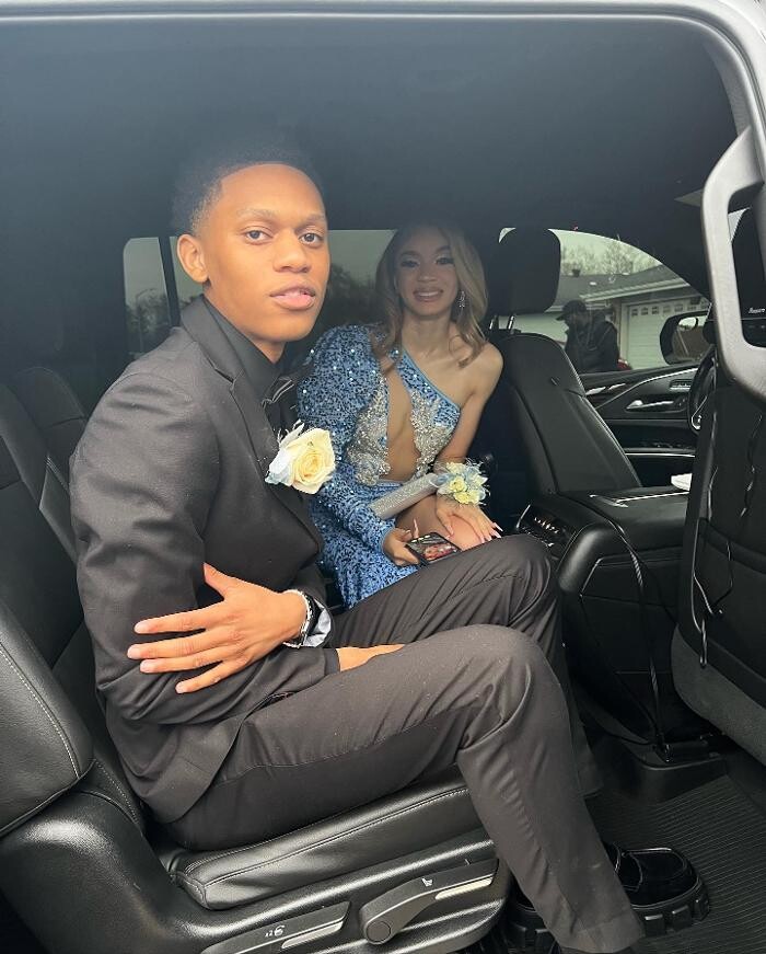 Images Royal Limo Services - Chicago Ohare Executive Limo Service -Chauffeur Services