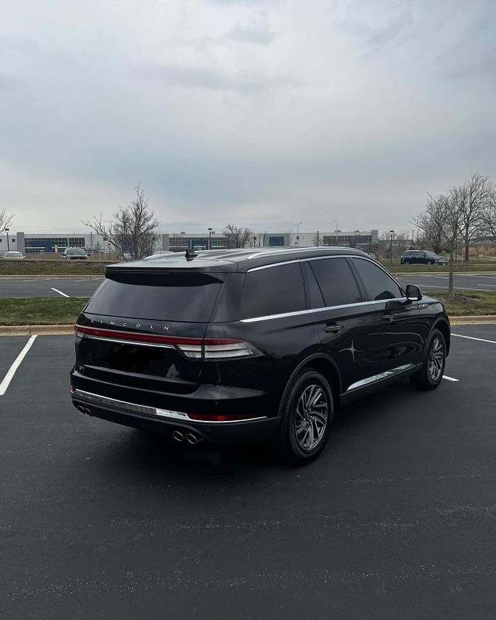 Images Royal Limo Services - Chicago Ohare Executive Limo Service -Chauffeur Services