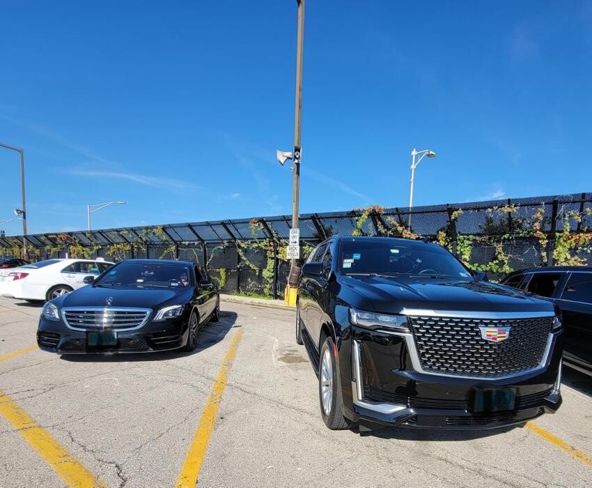 Images Royal Limo Services - Chicago Ohare Executive Limo Service -Chauffeur Services
