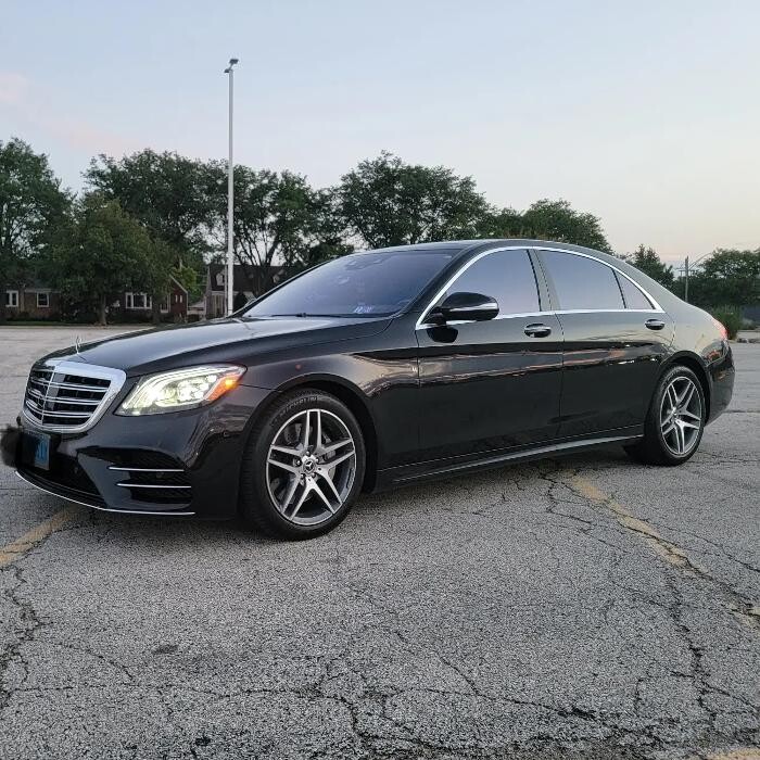 Images Royal Limo Services - Chicago Ohare Executive Limo Service -Chauffeur Services