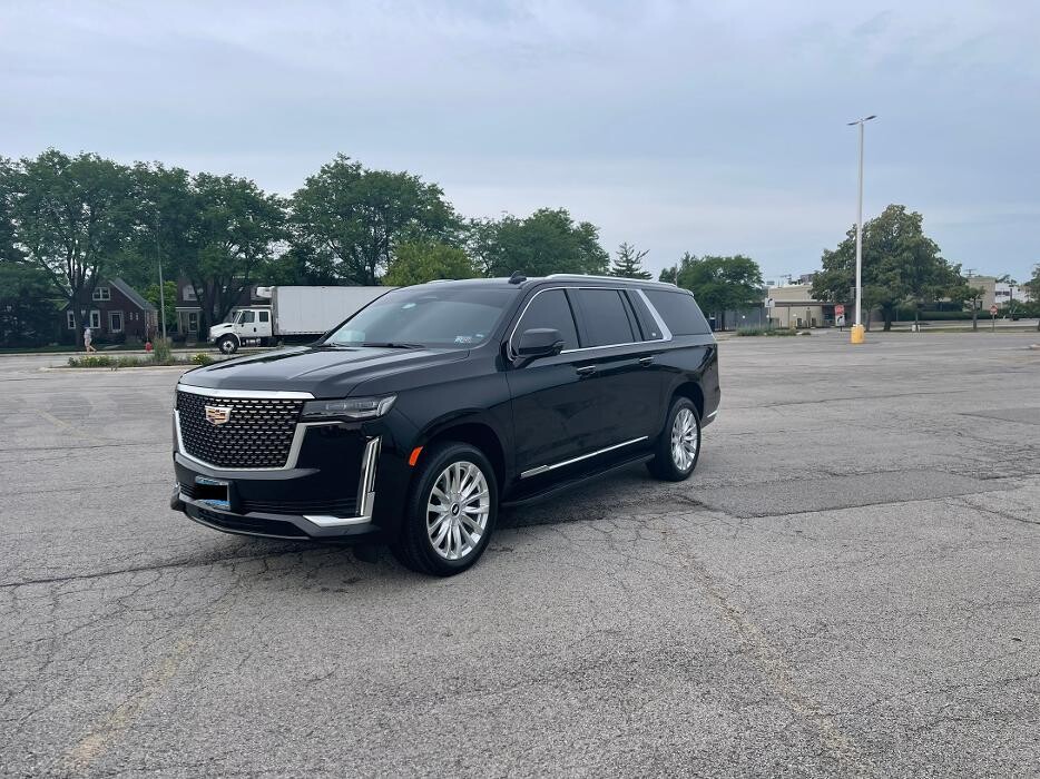 Images Royal Limo Services - Chicago Ohare Executive Limo Service -Chauffeur Services