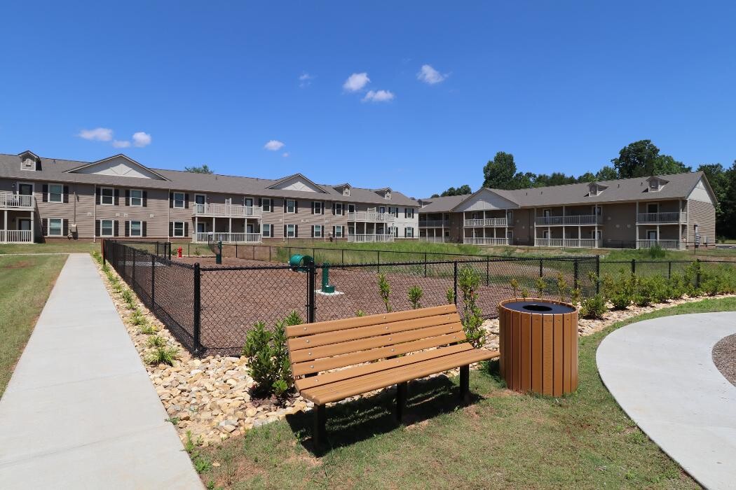 Images Cove at Pine Ridge