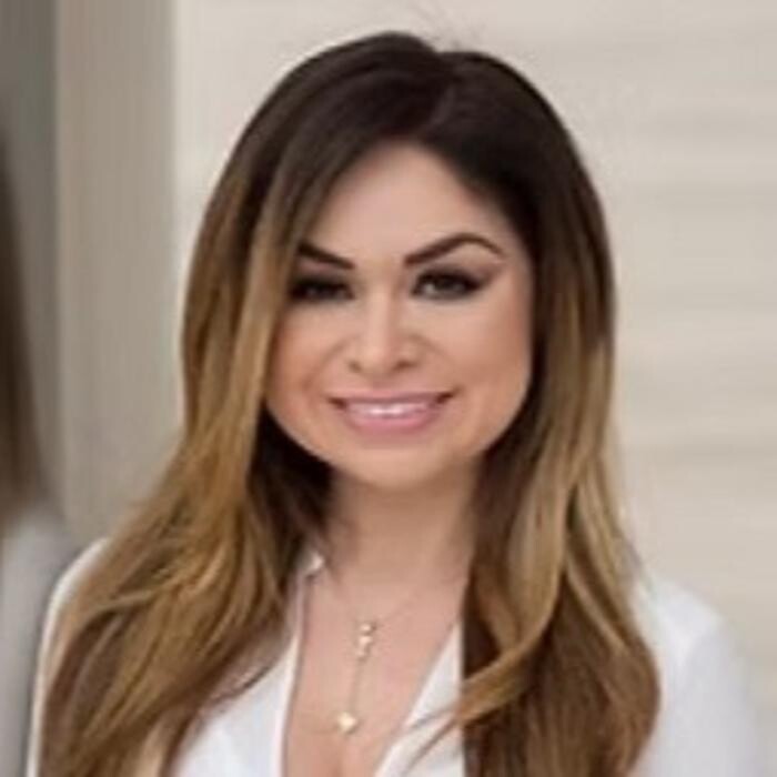 Julia Adame Logo