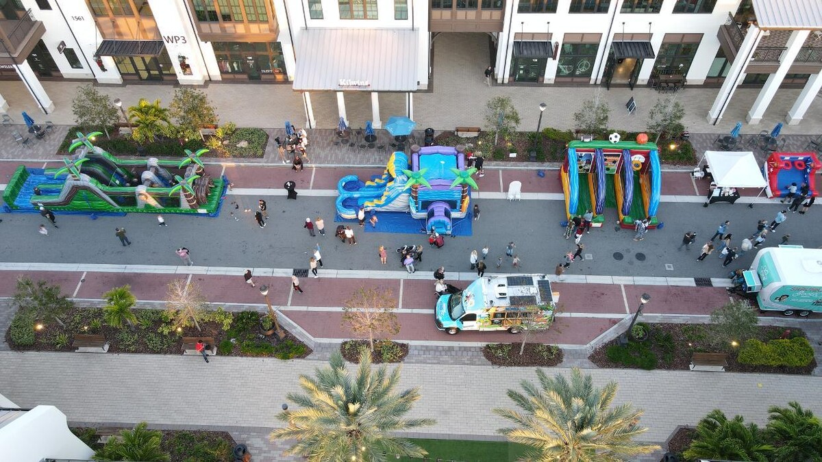 Images Tropical Thrills Inflatables of Sarasota