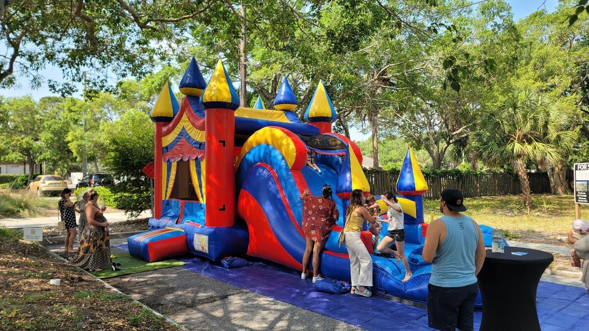 Images Tropical Thrills Inflatables of Sarasota