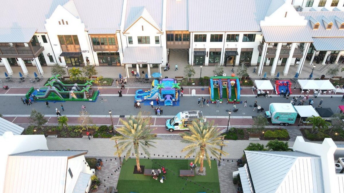 Images Tropical Thrills Inflatables of Sarasota