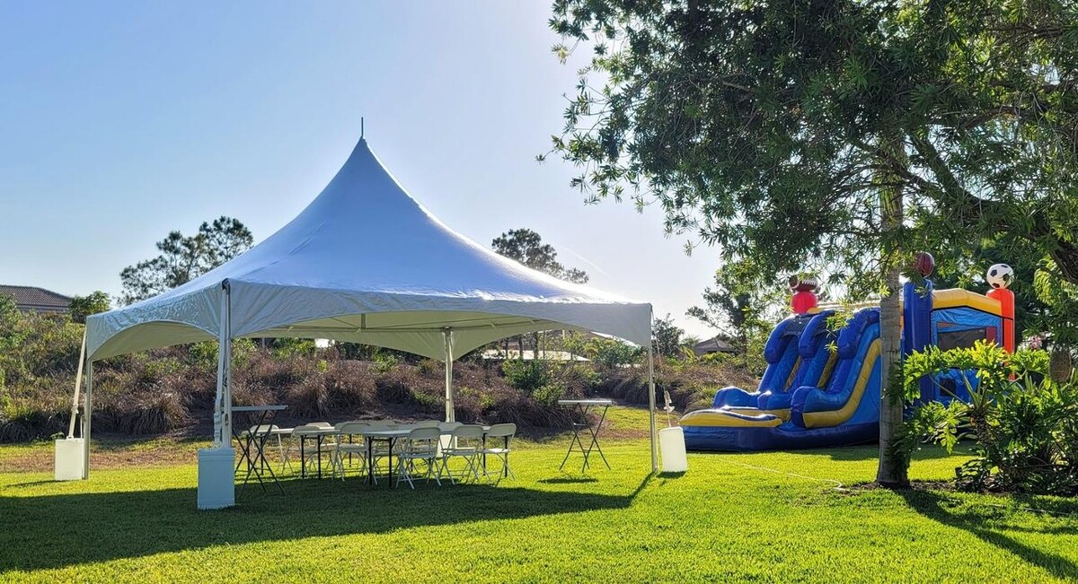 Images Tropical Thrills Inflatables of Sarasota