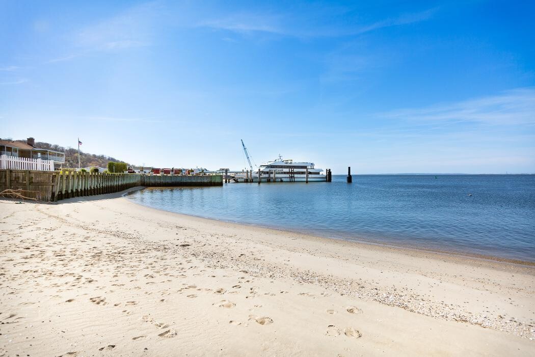 Images Kathryn Ward Grabowy, Realtor