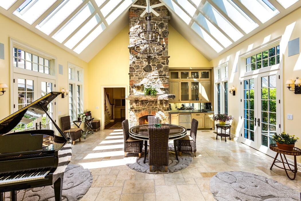 Images Kathryn Ward Grabowy, Realtor