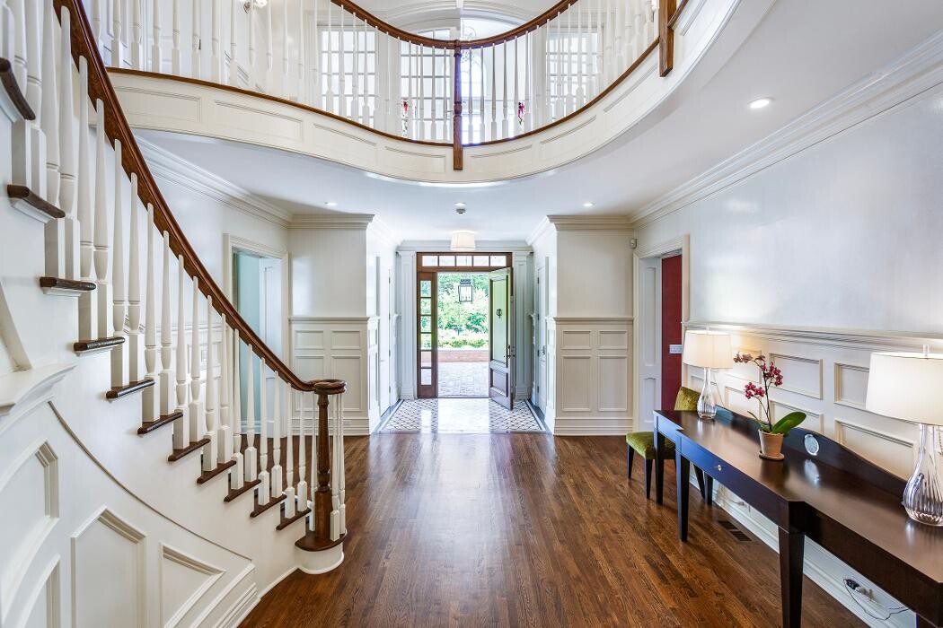 Images Kathryn Ward Grabowy, Realtor