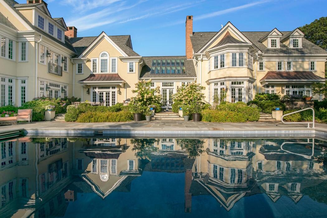 Images Kathryn Ward Grabowy, Realtor