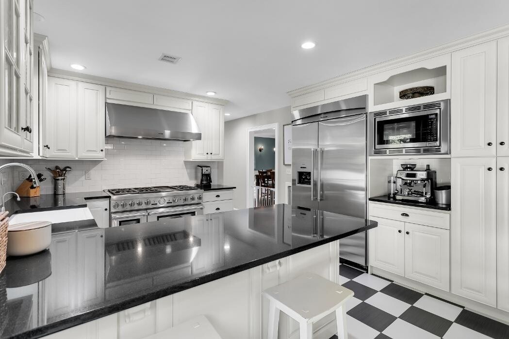 Images Kathryn Ward Grabowy, Realtor