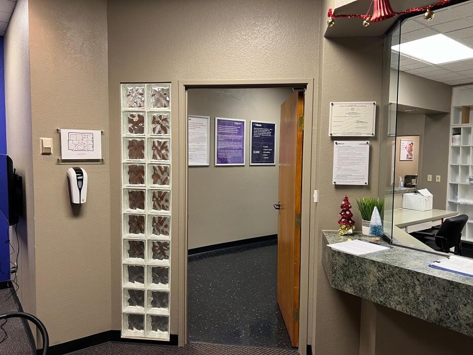 Images AleraCare Infusion Center - Tucson