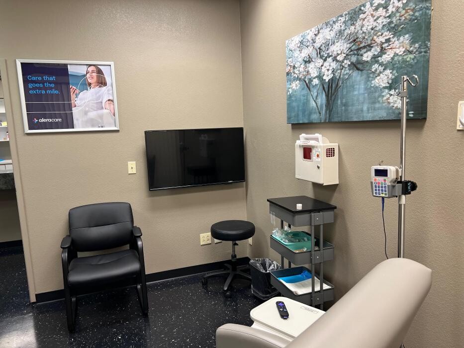 Images AleraCare Infusion Center - Tucson