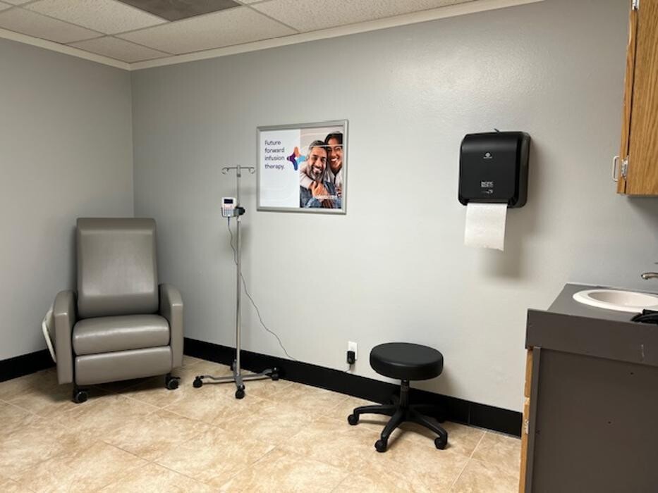Images AleraCare Infusion Center - Mesa